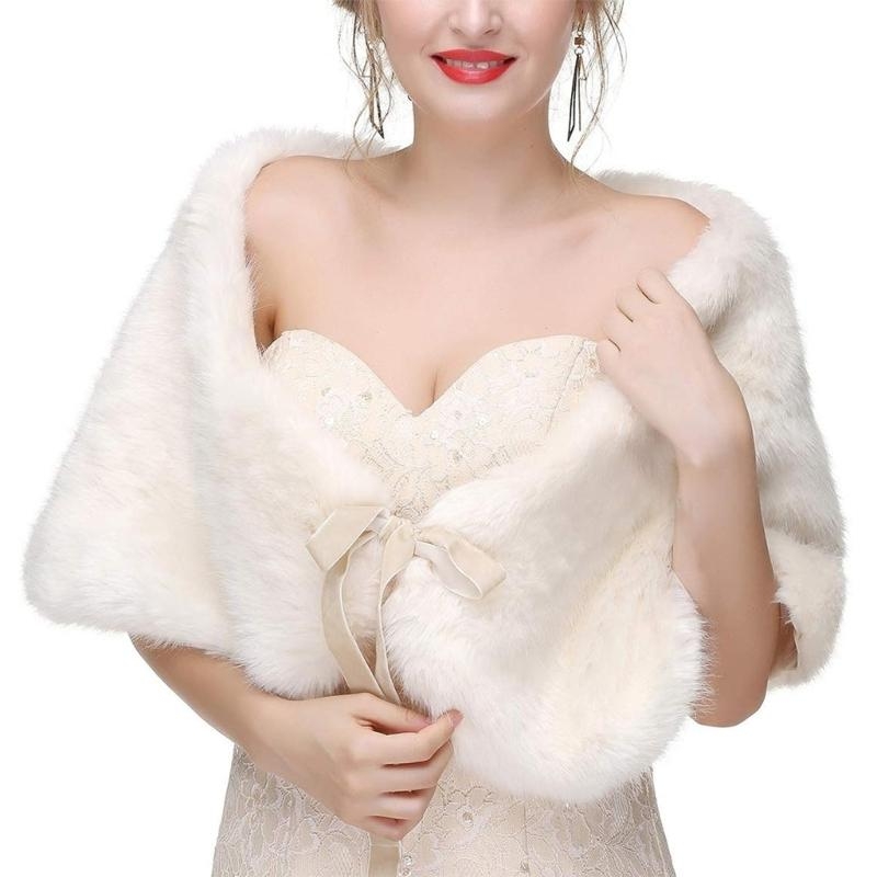 652F Sophisticated Faux Furs S - Stole Wedding Shawl recension och pris