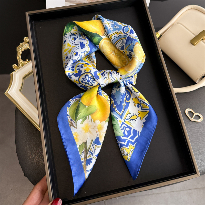 2026 New Fruit Print Silk Squa - Ascot Neck Scarf recension och pris